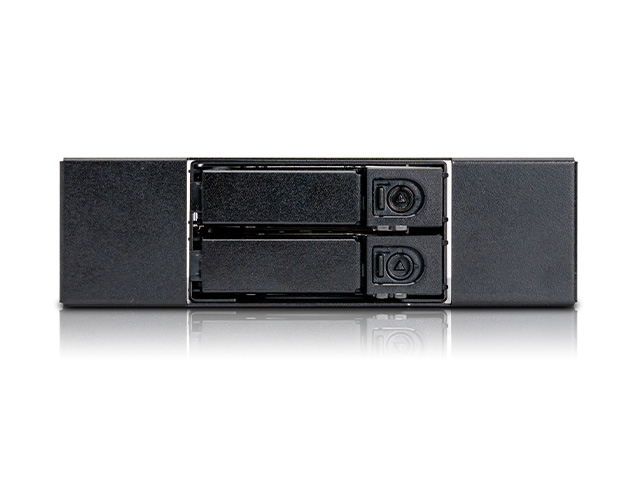 iStarUSA BPM-KCA225-U2 5.25" to 2x 2.5" U.2 NVMe SSD Hot-swap Rack — view 2