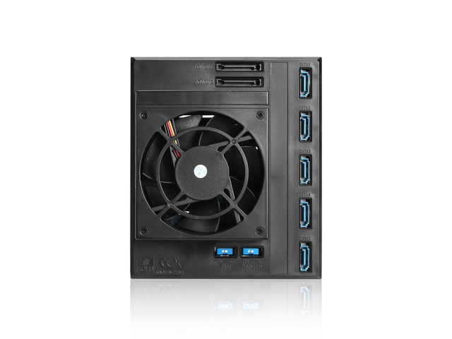 iStarUSA BPN-DE350HD Trayless 3x 5.25" to 5x 3.5" 12Gb/s HDD Hot-swap Rack — view 3