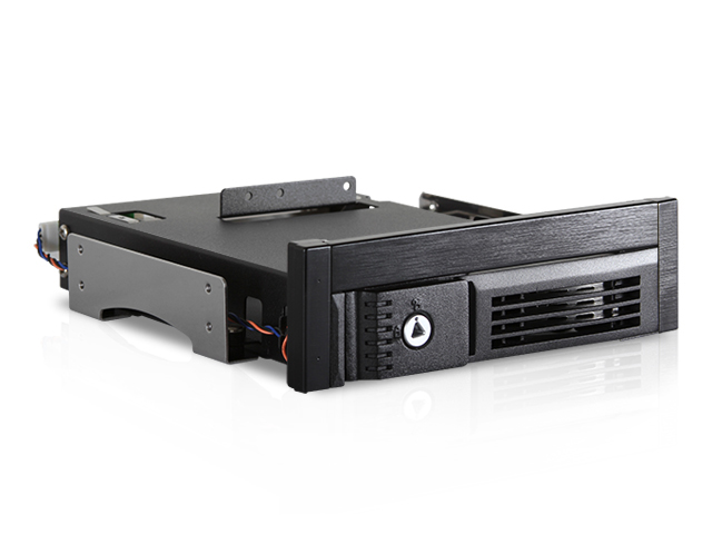 iStarUSA T-5K35T-SA — Trayless 5.25" to Slim ODD and 3.5" SATA 6 Gbps HDD Hot-swap Anti-vibration Rack