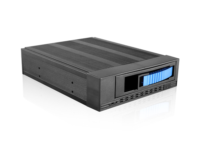 iStarUSA T-7M1-SATA — 5.25" to 3.5" 2.5" SATA SAS 6 Gbps HDD SSD Hot-swap Rack