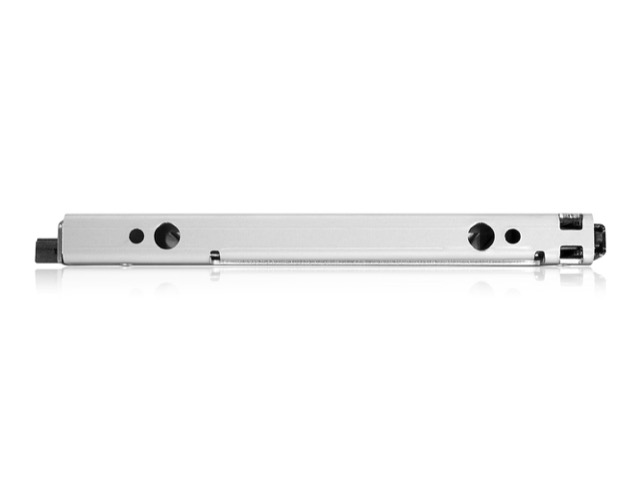 iStarUSA T-C25S Custom Size Slim 2.5" HDD SSD Hot-swap Rack — view 3
