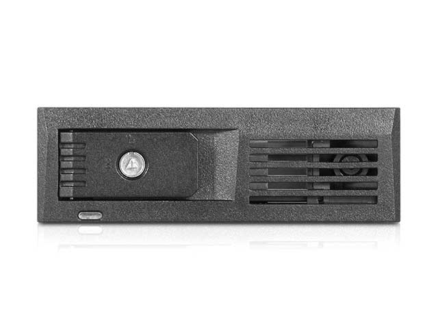 iStarUSA T-C35HD-TLK Custom Size Trayless 3.5" SATA 6 Gbps HDD Hot-swap Rack — view 2