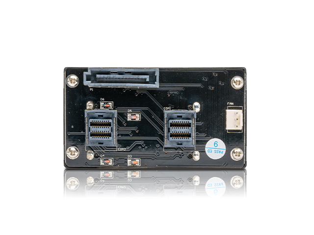 iStarUSA T-CA225-U2 Custom Size 2x 2.5" U.2 NVMe SSD Hot-swap Rack — view 4