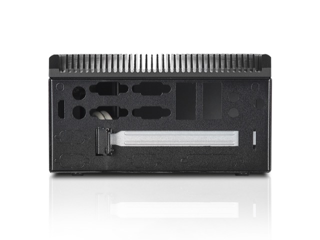 iStarUSA FS-1007 Fanless Desktop for Mini-ITX — view 3